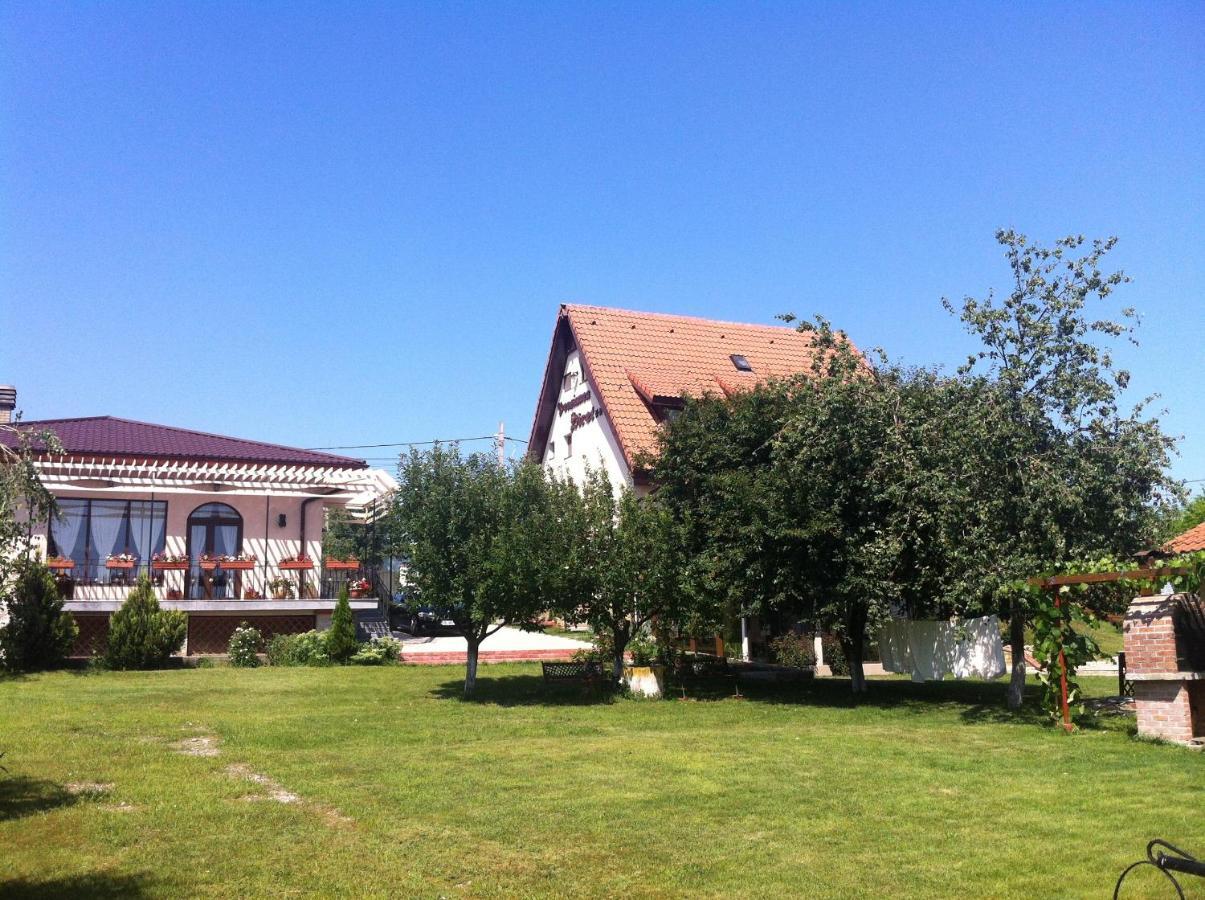 Villa Siret Sendreni Εξωτερικό φωτογραφία